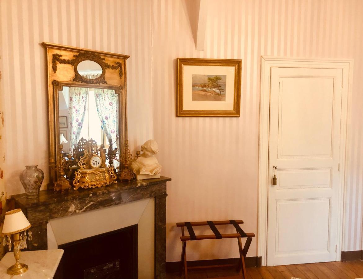 Chambres D'Hotes Chateau De La Croix Chemin Saint-Leger-des-Pres Zewnętrze zdjęcie