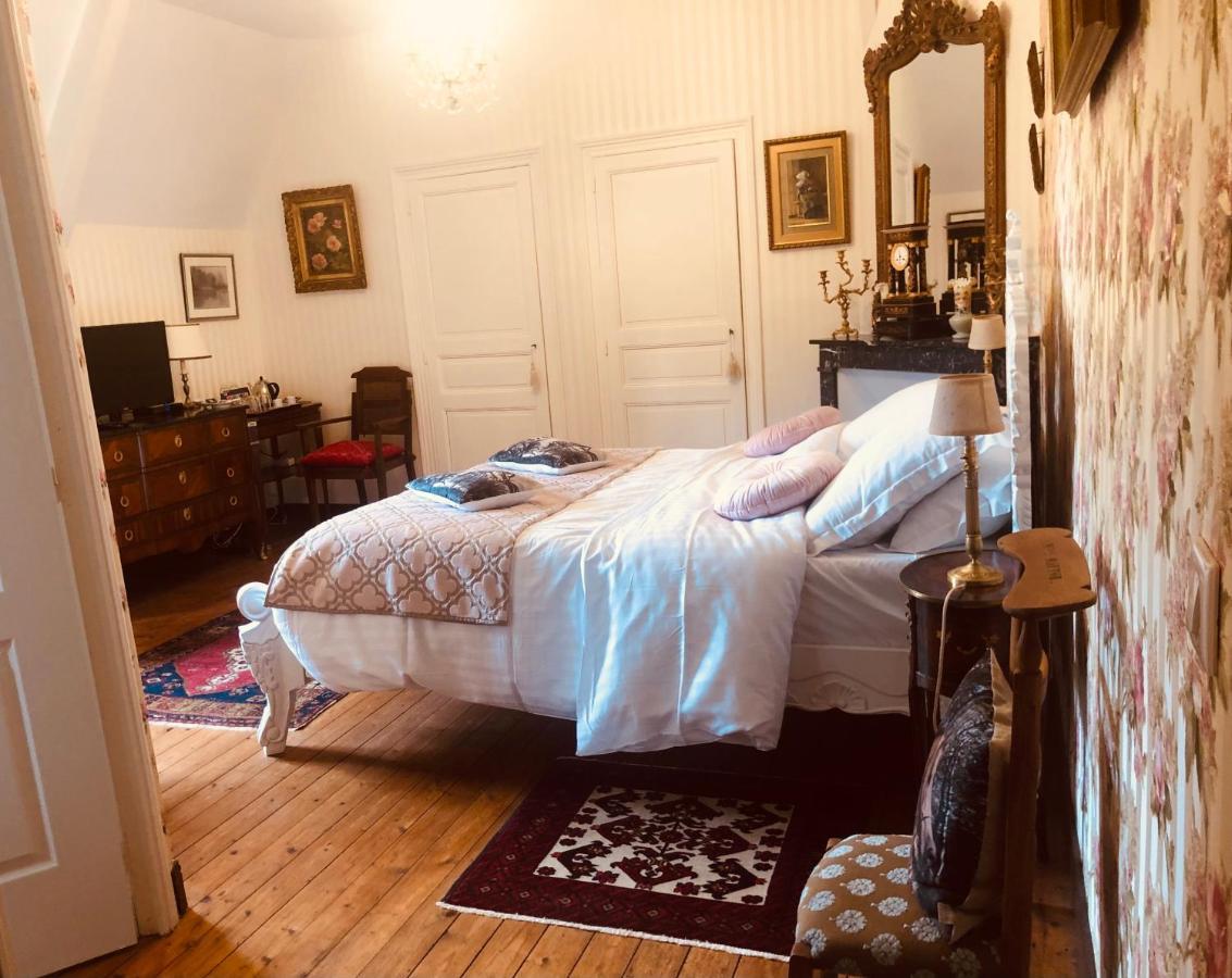 Chambres D'Hotes Chateau De La Croix Chemin Saint-Leger-des-Pres Zewnętrze zdjęcie